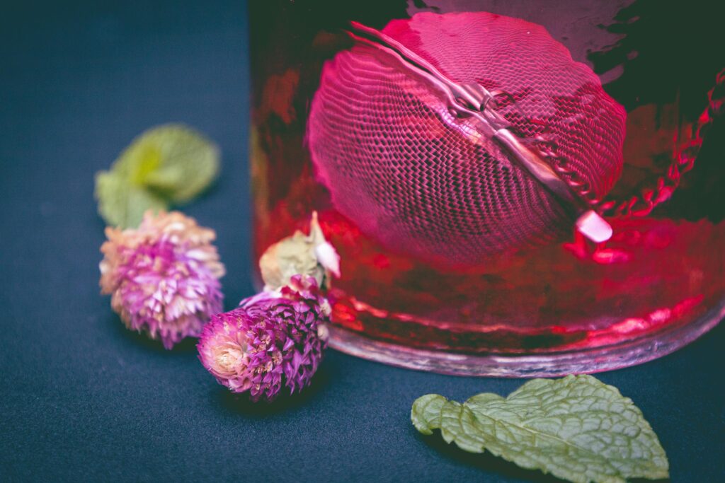 pexels-photo-30871515-30871515 Teas and Infusions for Glowing Skin – Natural Recipes for Radiant Beauty