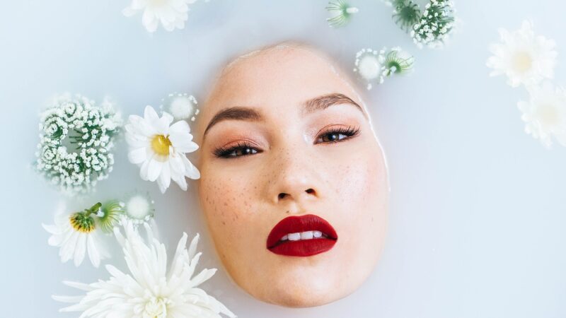 Aromatherapy for Stress and Beauty