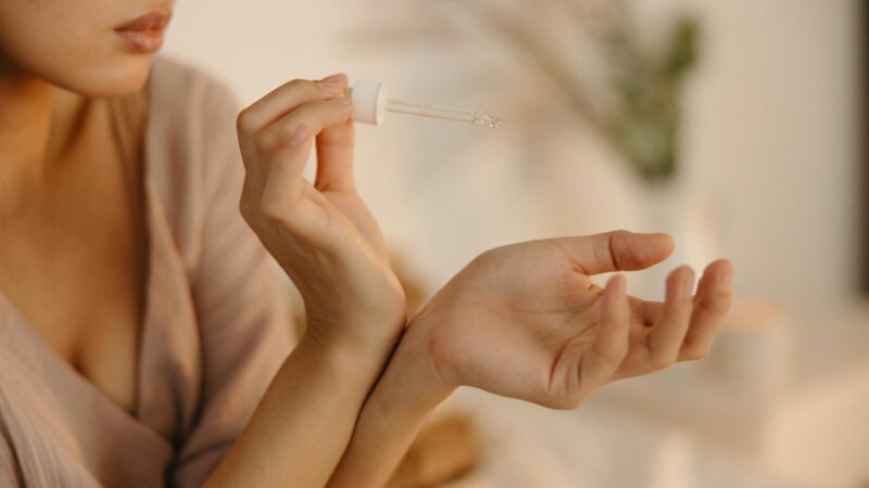 Natural Fragrance Oils vs. Synthetic Perfumes